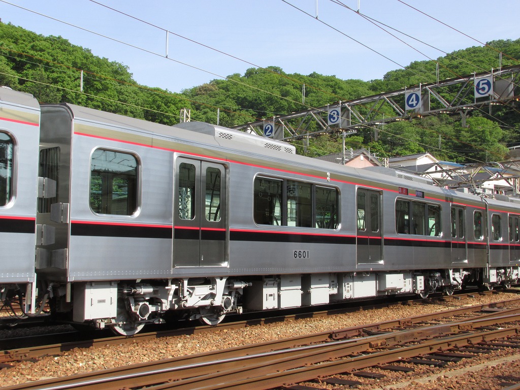 神戸新交通2020型電車