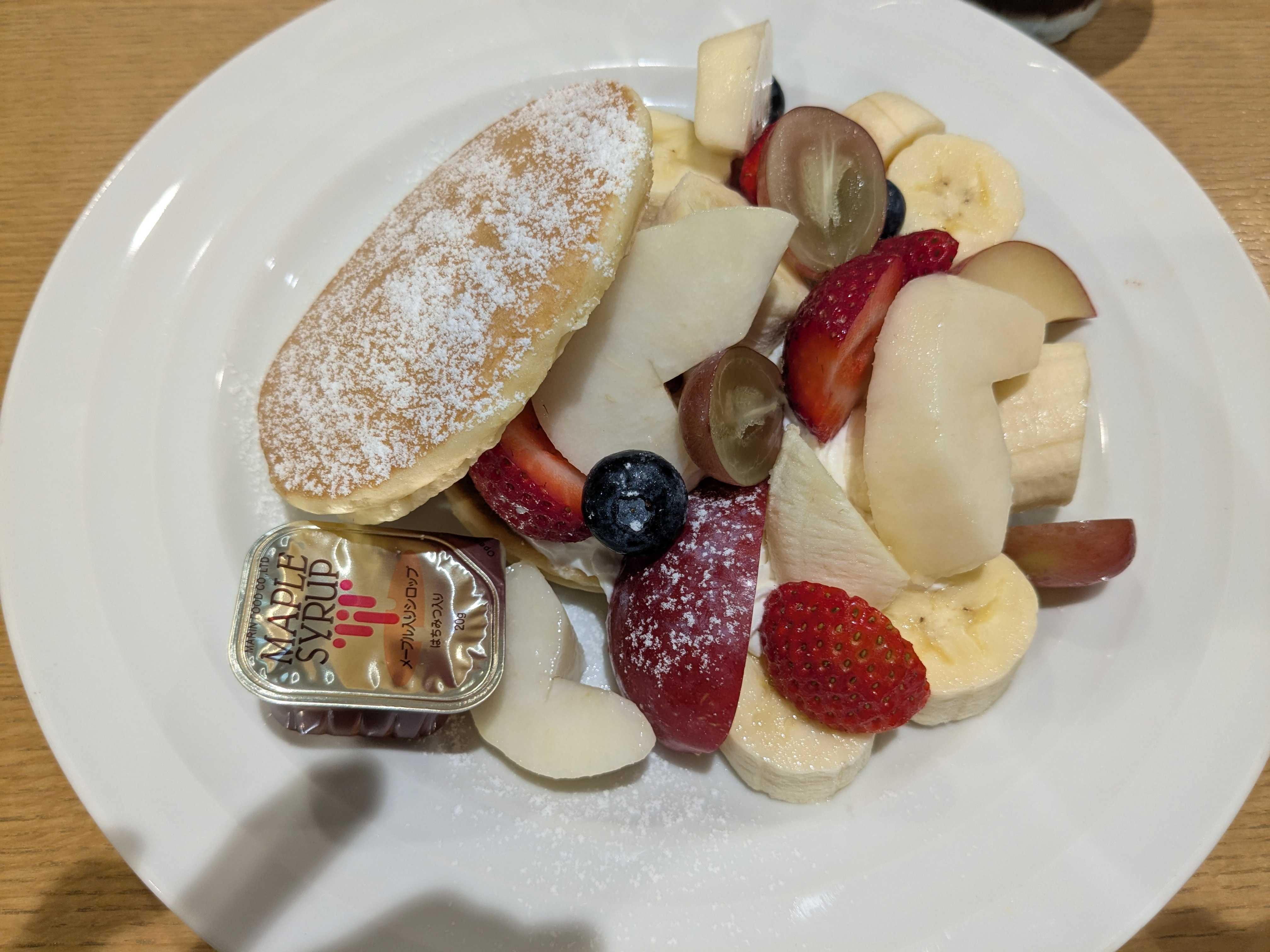 東京駅　子連れランチ　果実園リーベル　日替わりパンケーキ
