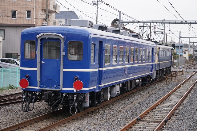 EF65 501牽引 スハフ12系 C58 239 配給の送り込み2