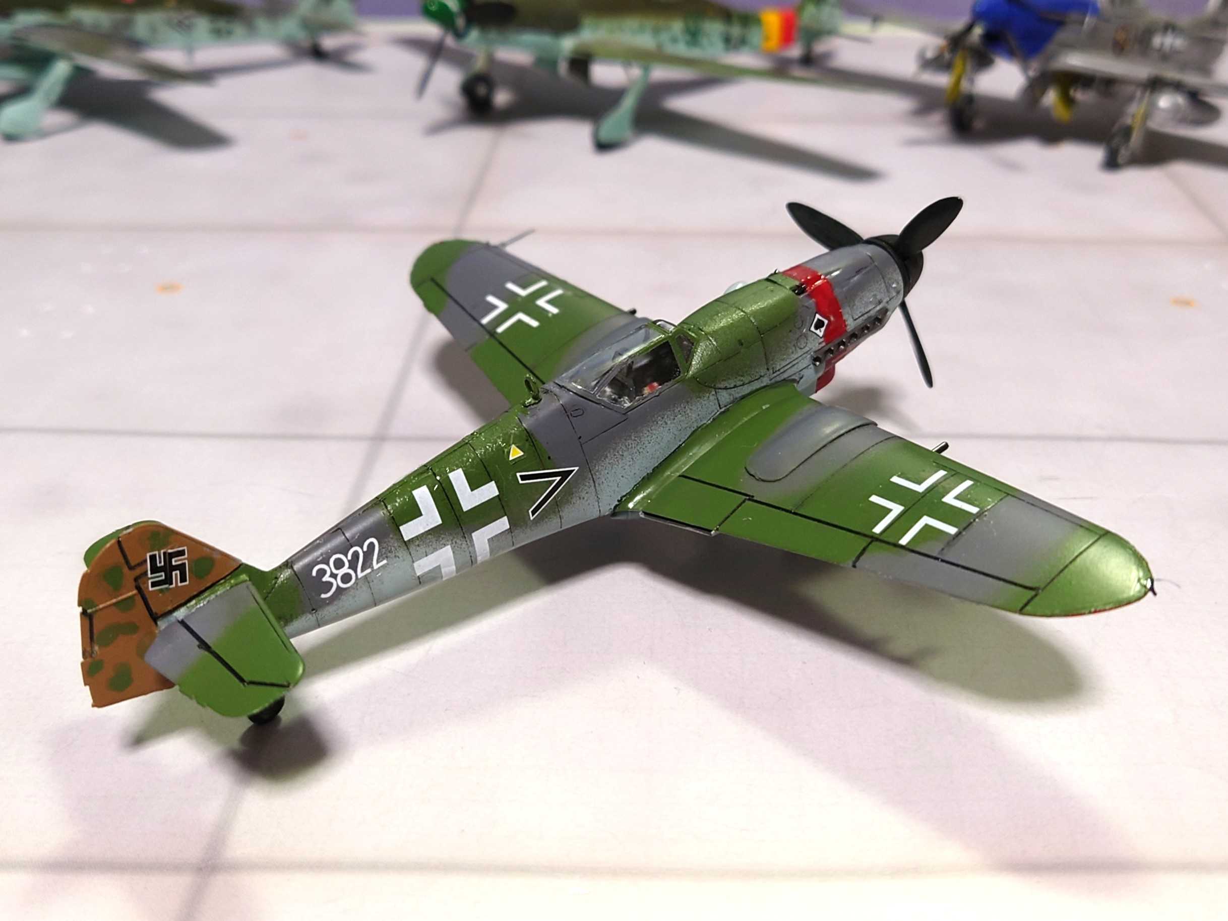 Amazon.co.jp: AZ Model 1/72 Hungarian Army Messerschmitt