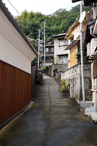 パン工場までの道