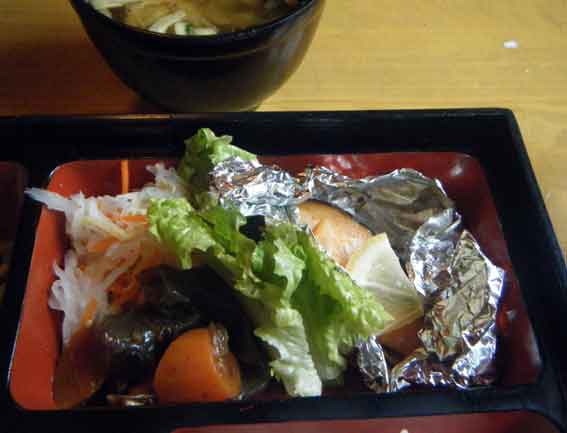 アメリカンステーションの「鮭のホイル焼き」♪