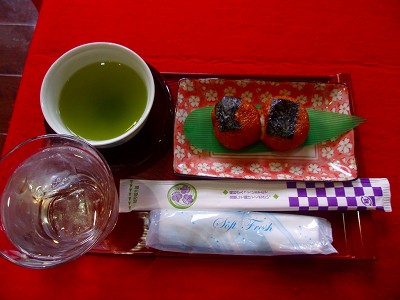団子とお茶.jpg