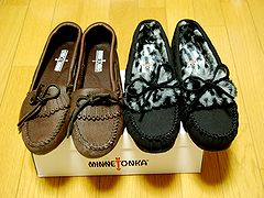 ミネトンカ niko andコラボモカシン