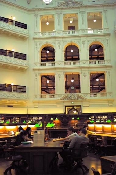 読書部屋10.JPG