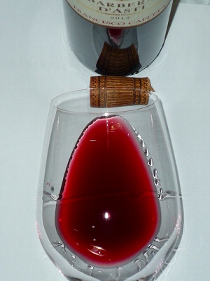 Francesco Capetta Barbera d'Asti 2013 glass.jpg