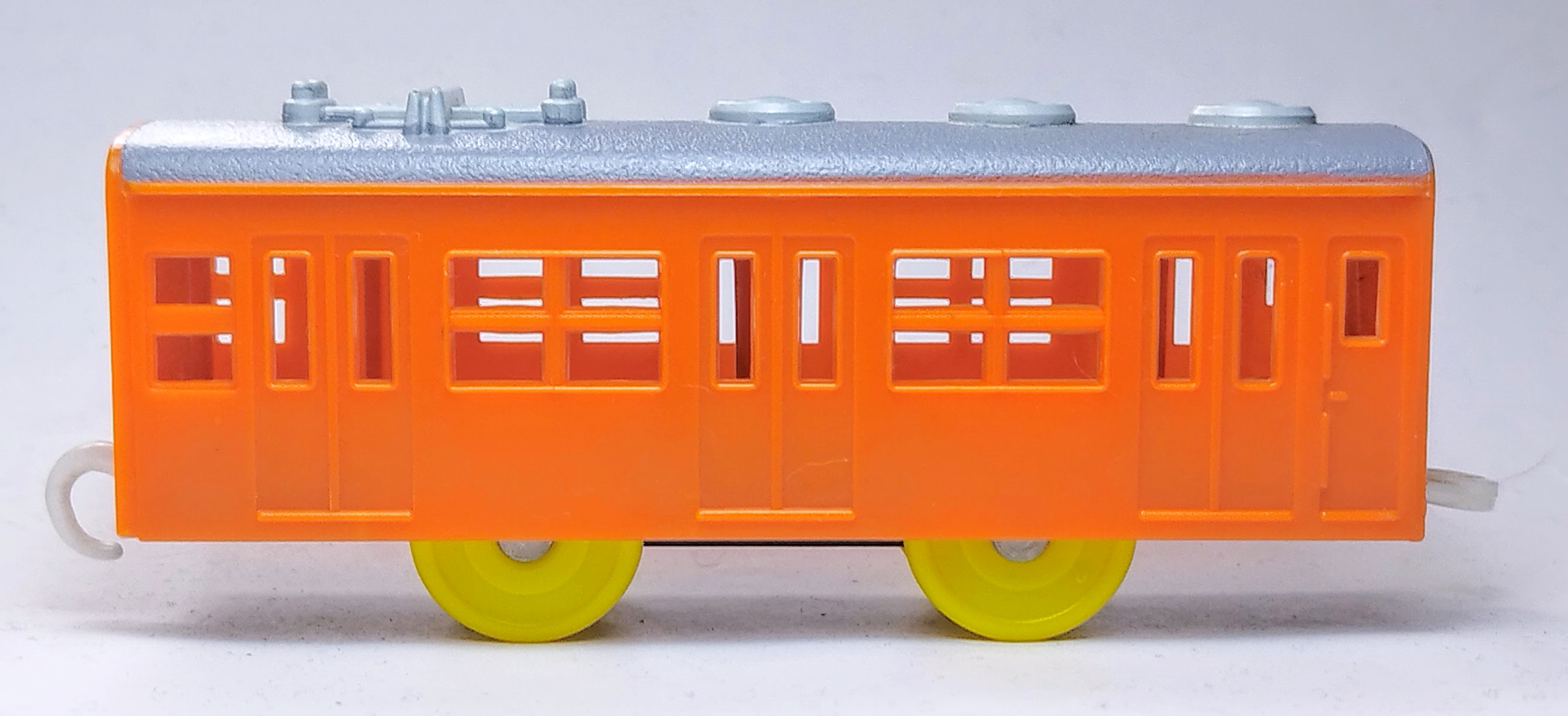プラレール 電車　黄色　オレンジ　緑　青 特2 プラレール 電車 黄色 オレンジ 緑 青 特2