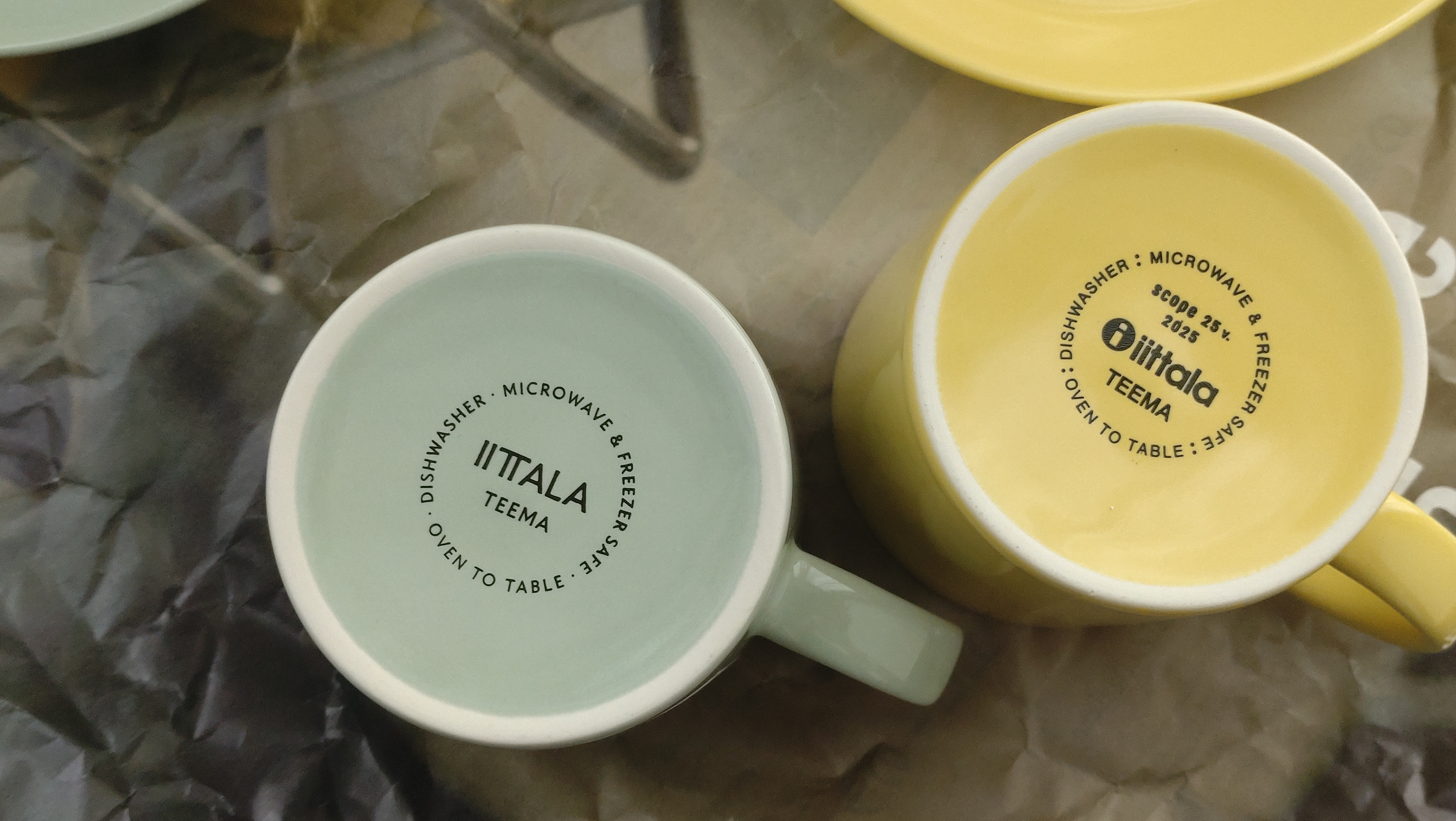 ティーマ新色セージグリーンと廃盤セラドングリーンを比較してみた