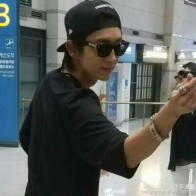 weibo1606082.png
