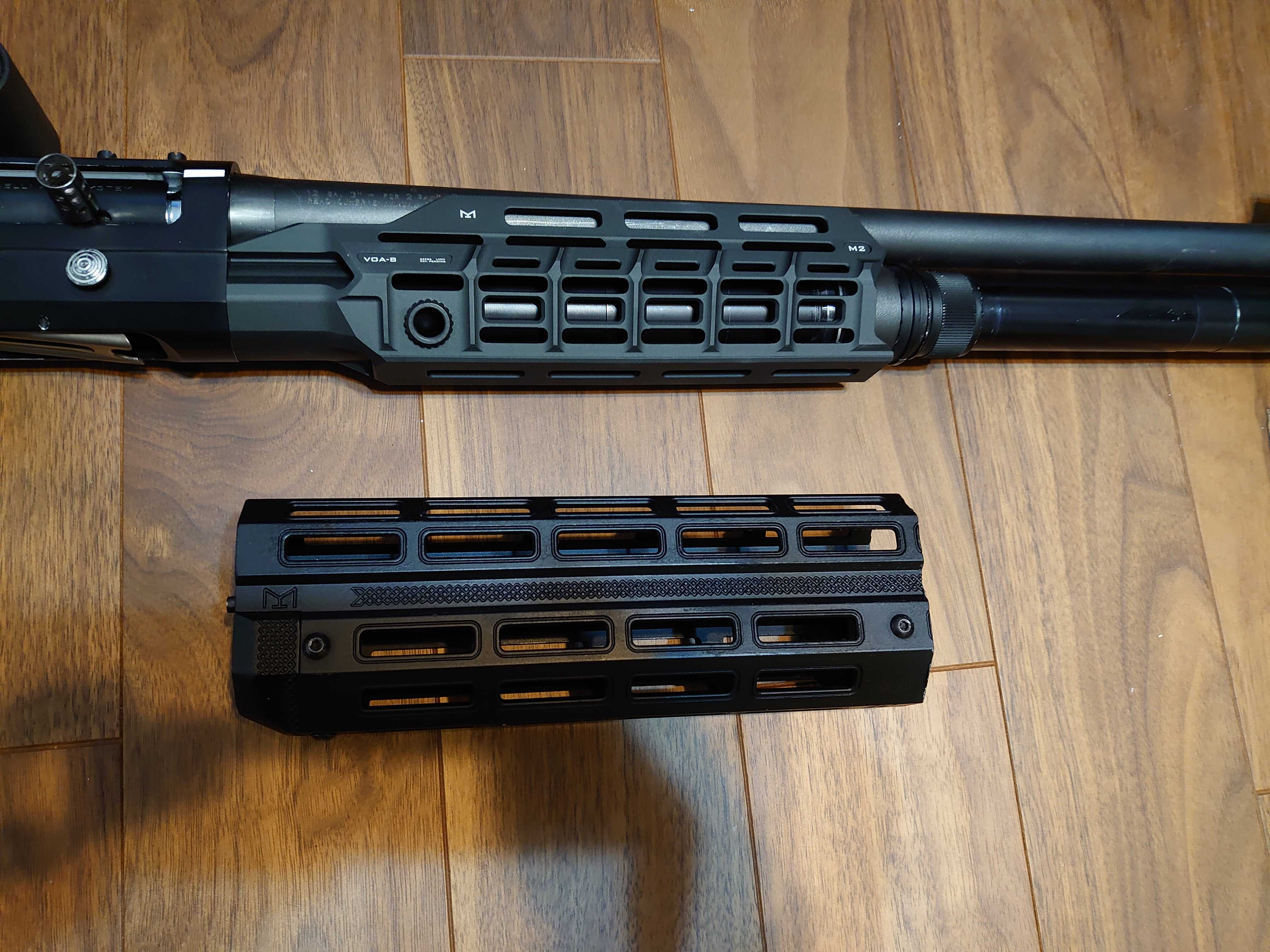 超安い価格 STRIKE INDUSTRIES ハンドガード VOA Handguard ベネリM2用