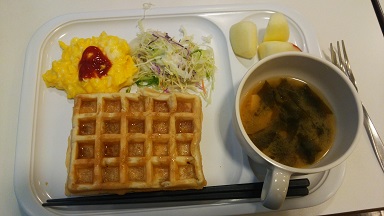 朝食