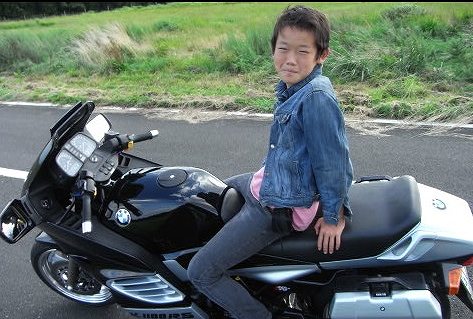 バイクは自分で買えよ、バイクは。