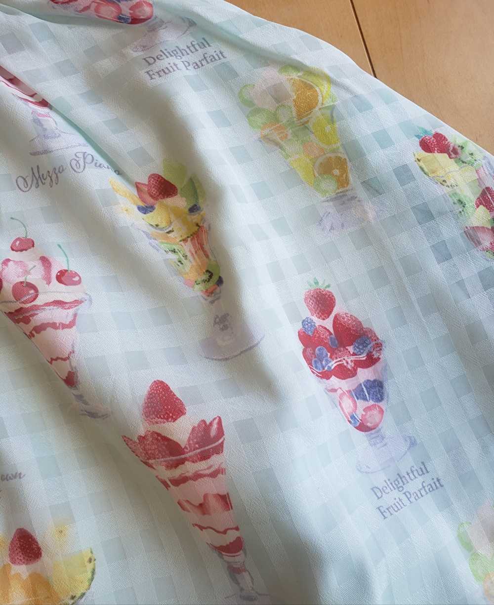 到着画】メゾ☆フルーツパフェ柄ドッキングワンピース | 笑う門には  