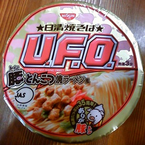 とんこつ焼ラーメン風