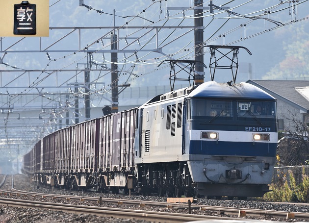 EF210-17 2015.12.14 1054レ.jpg