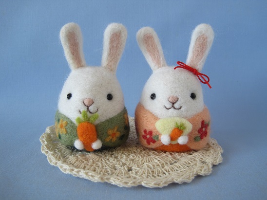 0210うさぎ雛（にんじん）1.jpg
