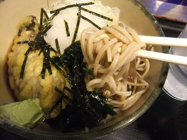 本陣ルミネエスト新宿店の冷しおろし茄子天そば２