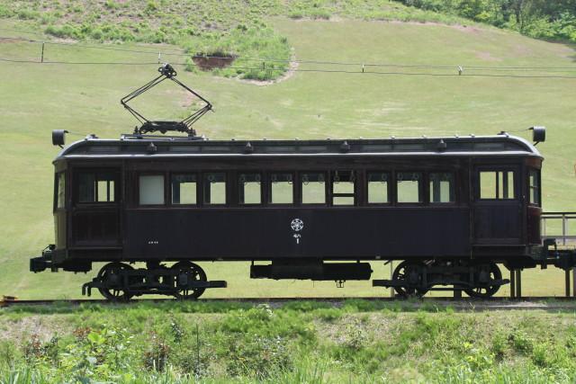 蒲原鉄道  旧冬鳥越 スキー場 の保存車両3