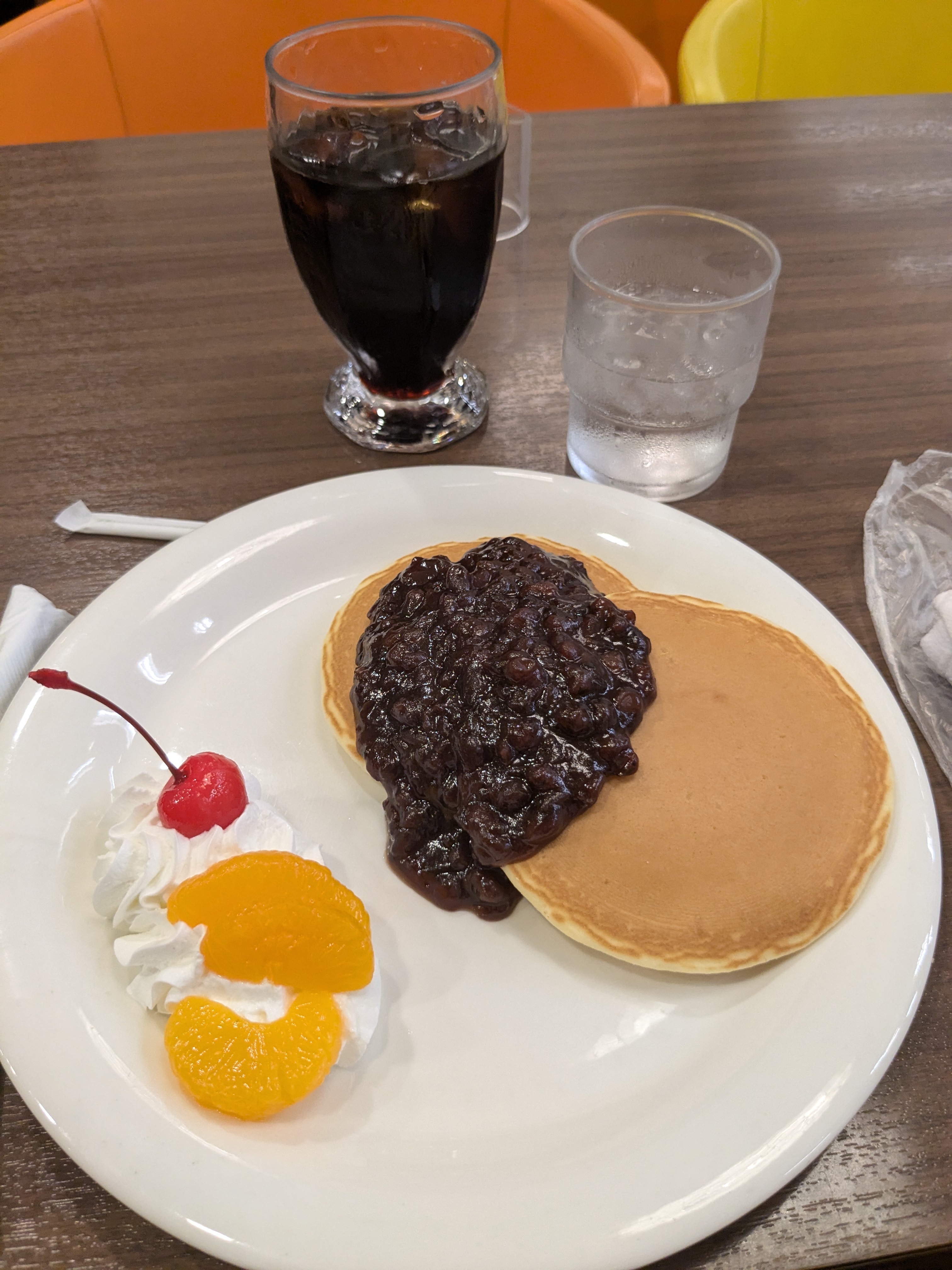 名古屋駅新幹線口近くエスカ　喫茶リッチ　小倉ホットケーキとアイスコーヒー