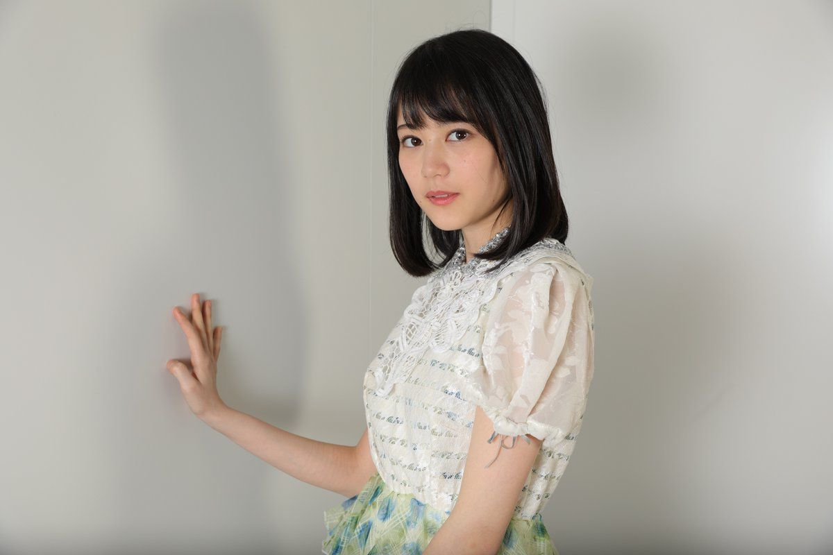 ☆乃木坂46♪生田絵梨花『乃木坂46新聞』未掲載カット公開