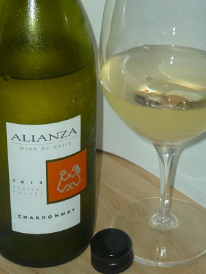 Alianza Chardonnay 2013 glass.jpg