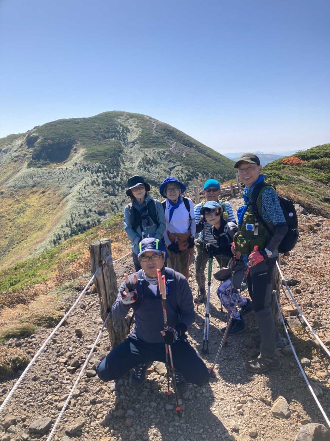 八甲田山紅葉登山ウォークはNWで | ANWC 青い森ノルディックウォーキングクラブ - 楽天ブログ