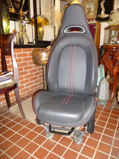 フィアットアバルトのオリジナルシートを接客用の椅子に改造 エル ナハムキン いわき 楽天ブログ