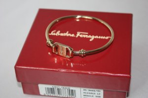 【Salvatore Ferragamo】フェラガモ バングル.jpg