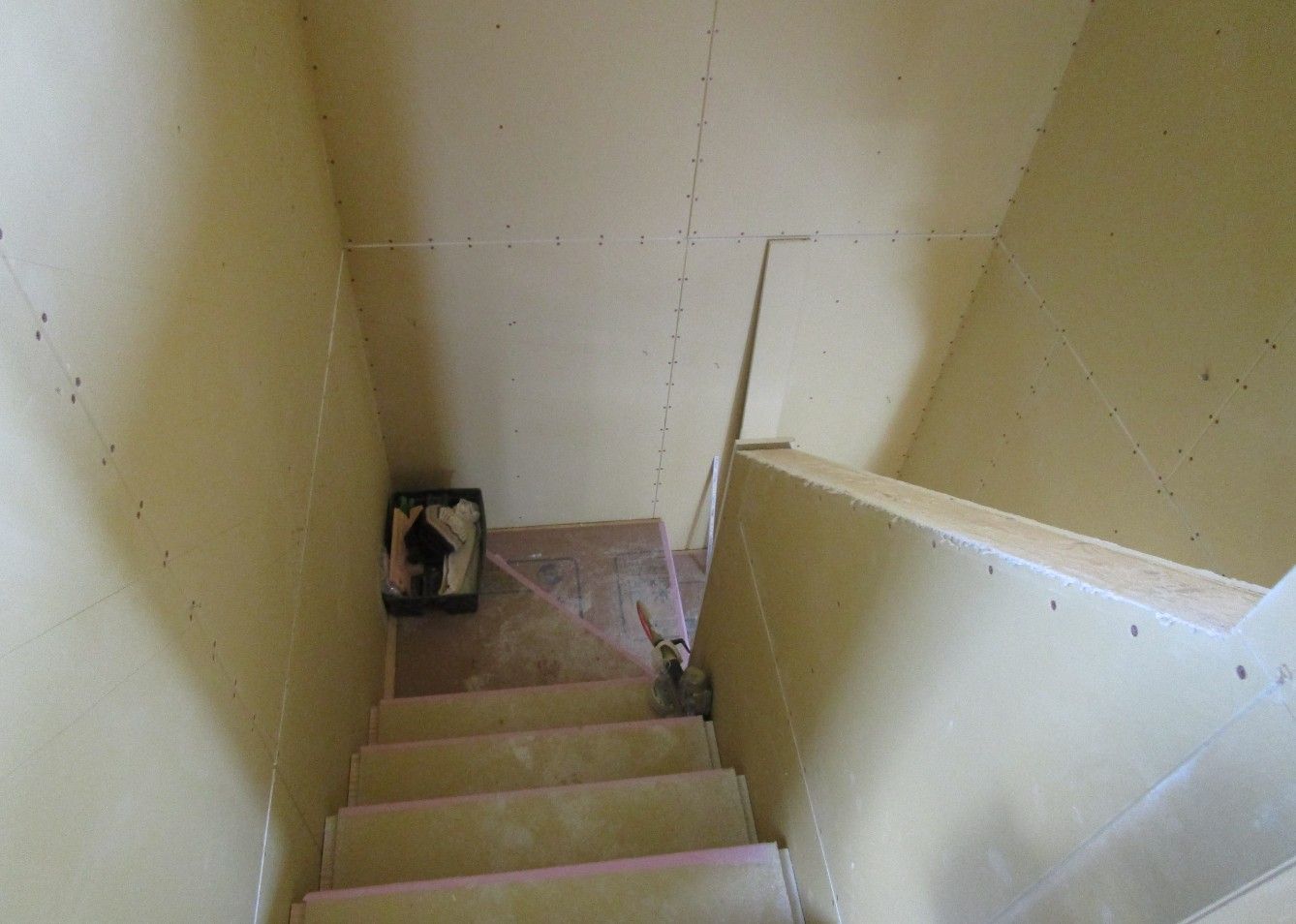 建築工事 １ｆ石膏ボード ２階への階段 北欧住宅を コムハウスさいたま店 で建てる 楽天ブログ