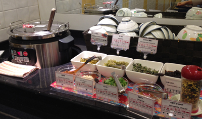 ベッセルホテルカンパーナ沖縄朝食おかゆ