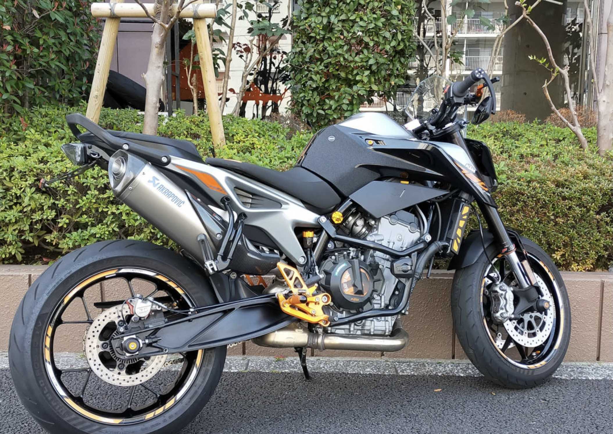 KTM 790duke 納車！！！してた・・・。 | 育 チャリ ジムニー バイク de キャンプ - 楽天ブログ