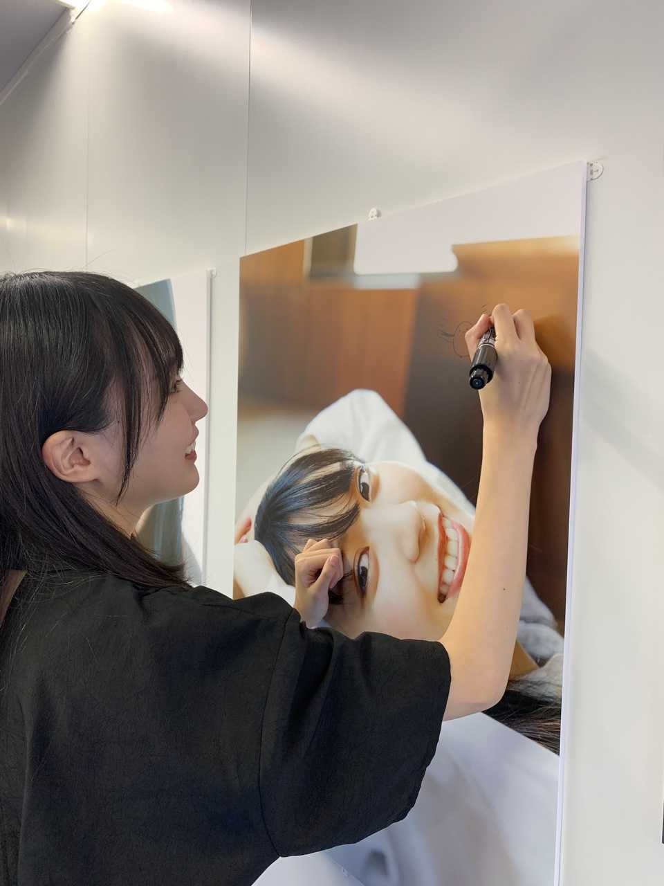 賀喜遥香　【まっさら】　直筆パネル　渋谷タワレコ当選品 HMV&BOOKS SHIBUYA on X: 