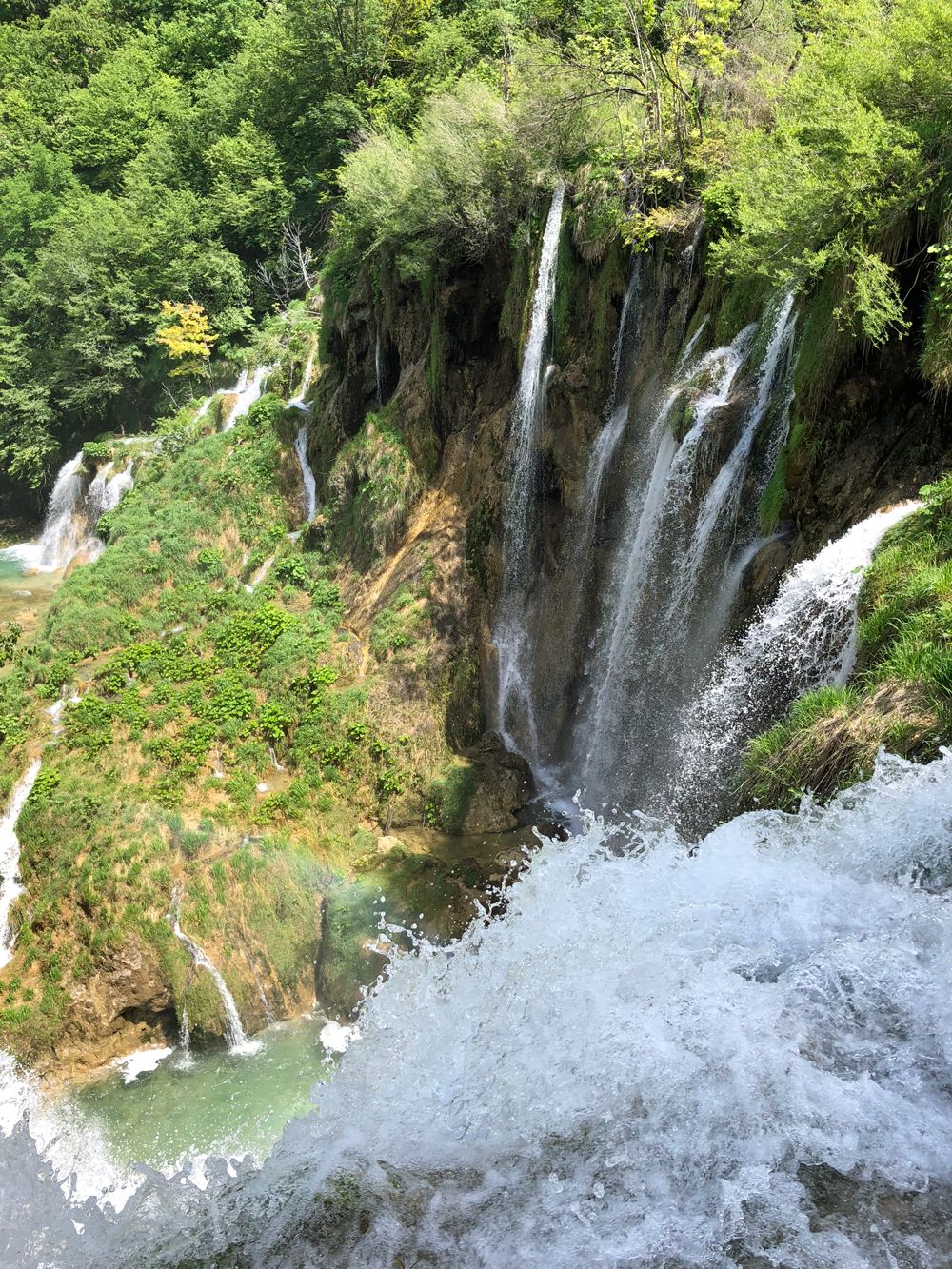 クロアチア マイナスイオンの洪水 世界遺産プリトヴィツェ湖群国立公園 あしたの風 楽天ブログ