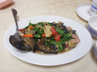 光明酒家　なまこの炒め物