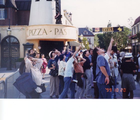 ユニバーサルスタジオでUFO遭遇