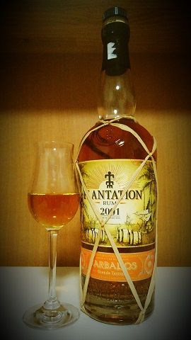 PLANTATION ラム 2001 ヴィンテージエディション 700ml PLANTATION ラム 2001 ヴィンテージエディション 700ml（白木