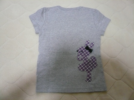 KPニットプランナー20162016SSITEMチェックmimiちゃんのアップリがかわいい半袖Ｔシャツｸﾞﾚｰ杢110ｃｍ後ろ.JPG
