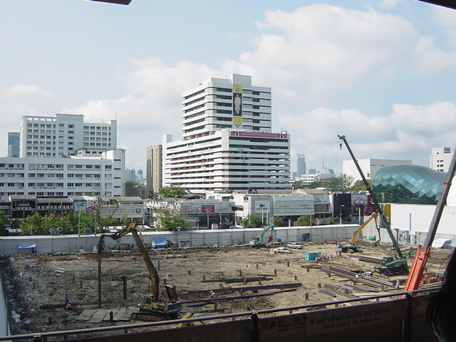 20120301-SiamSquare