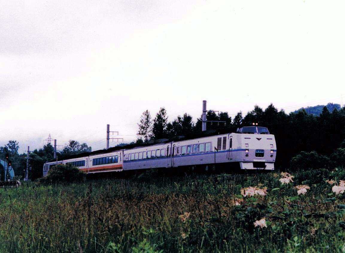 キハ１８３系：特急「とかち」（新国鉄色時代） | マル鉄鉄道写真館２