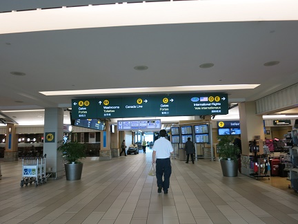 バンクーバー国際空港117.jpg