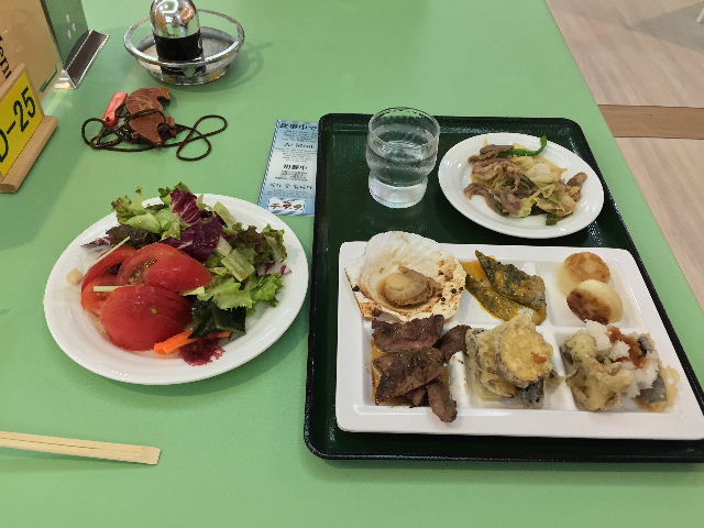 ホテル知床　－　夕食バイキング