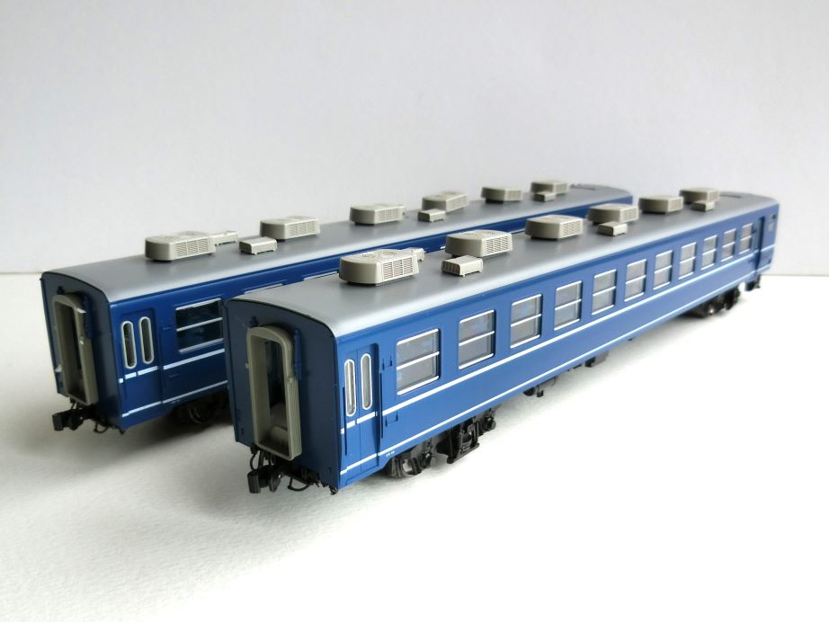 KATO HO 12系客車 : クローゼットの中の鉄道模型
