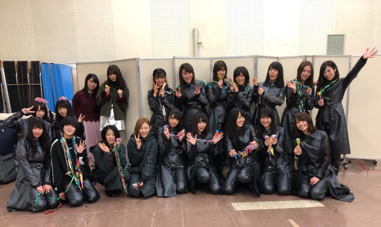 ☆欅坂46♪『紅白』倒れた3人も笑顔のグループショット公開！ | ルゼル 