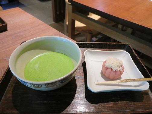9-9 丸の内　喫茶室　嘉木-001.jpg
