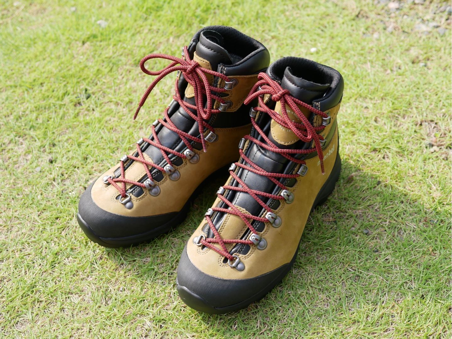2代目の登山靴 ｜ アルパインクルーザー2000 モンベル | アウトドア 
