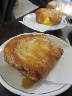 ２