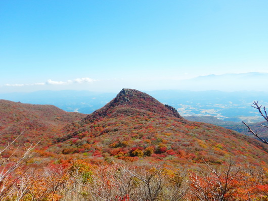 高塚山から見た天狗岩(530)2.jpg