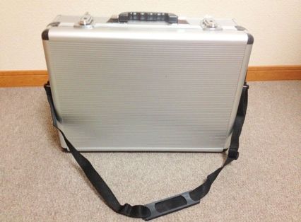 AR. Drone 2.0 carrying case 4