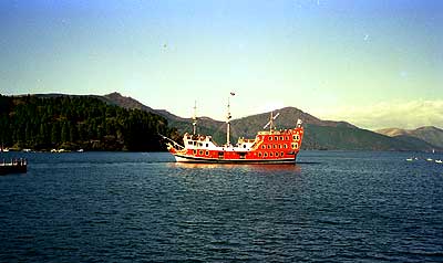 芦ノ湖の観光船