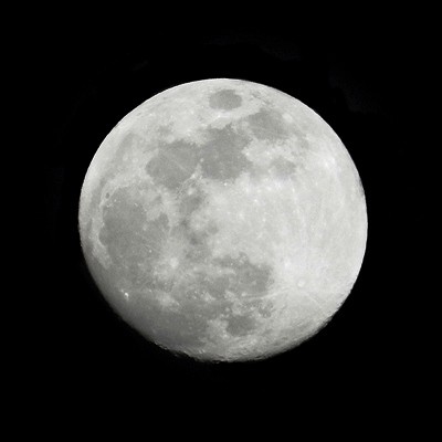 十四夜の月